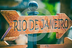 Rio de Janeiro direction sign