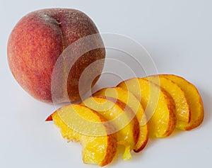 Ripe peach whit slices