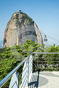 Rise to PÃ£o de AÃ§ucar Hill