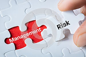 Risk management, risk assessment when concluding a business contract