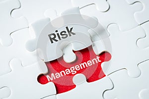 risk management, risk assessment when concluding a business contract