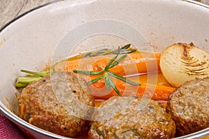 Rissoles with vegetables