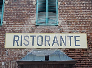 ristorante (restaurant) sign