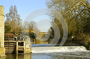 River Avon weir flowing past Warwick Castle