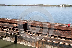 River bulk cargo barge