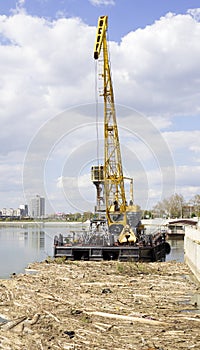 river crane clears the Bank