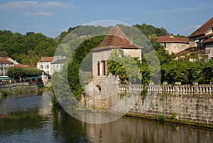 River Dronne in summer, Brantome, BrantÃ´me-en-PÃ©rigord, Dordogne, France