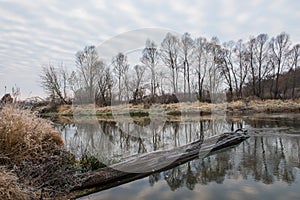 River early in the morning. The first frost in late autumn.