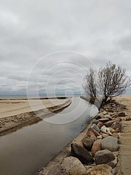 river Lithuania boulders sea cold winter