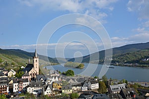 River rhine with Lorch