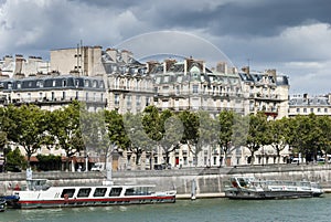 Un fiume Parigi Francia 