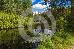 The River Tokhmayoki (Ruskeala). Reflection.