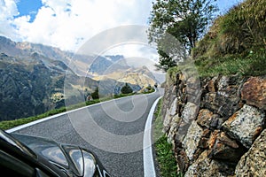 the road climbing to the Passo di Gavia