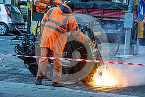 Road construction, teamwork