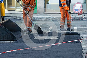 Road construction, teamwork