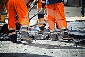 Road construction, teamwork