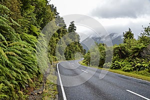 The road that crosses the Westland Tai Poutini National Park