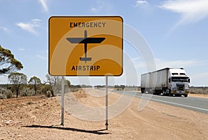 Road with emergency airstrip