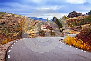 The road through the mountains photo