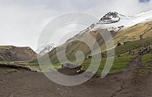 Road in the mountains.The Tract Gil-Su