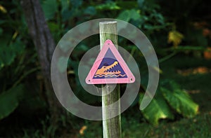 Road Sign, Australian Saltwater Crocodile or Estuarine Crocodile, crocodylus porosus, Australia