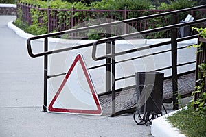 The road sign will give way to a metal congress for disabled people