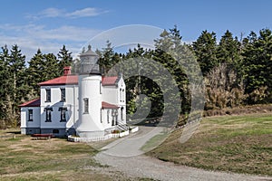 Road to Almiratly Head Lighthouse