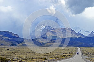 Road to the city of El Chalten.