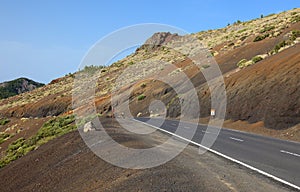 Carreteras volcánico desierto carretera viajar cielo azul volcán escénico naturaleza un viaje canario islas asfalto 