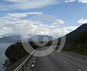 Road to Lapporten in the summer