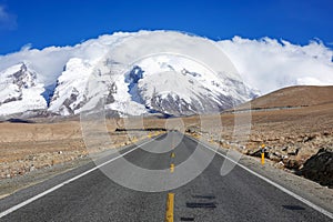 Road to Muztagata Mountain on Pamirs