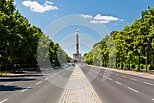 A road to the Victory Column, Berlin