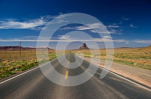 Road towards Monument Valley in the Navajo Nation