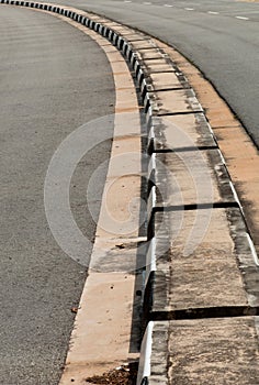 Road Traffic Divider
