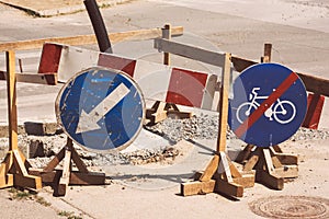 Road works and traffic signs