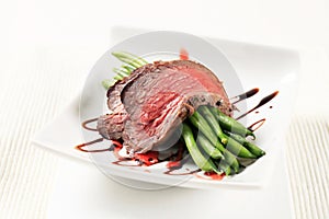 Roast beef and string beans