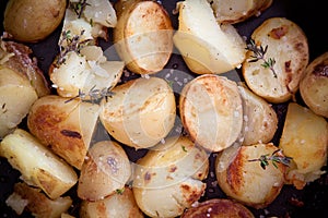 Roast potatoes with thyme