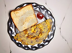 Roasted bread and omelette