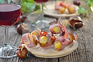 Roasted chestnuts with bacon and wine