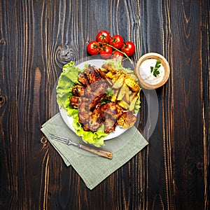 Roasted chicken wings with herbs