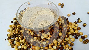 Roasted chickpea gram grinding flour bowl