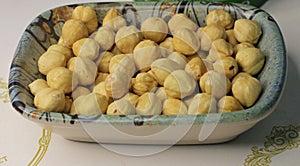 Roasted peeled hazelnuts with salt