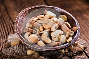 Roasted and salted nuts (mixed)