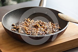 Roasted Walnuts in the Pan - Nutty Aroma and Golden Crunch