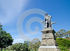 Robbie Burns Statue in the Domain, Sydney and was erected in 1905.