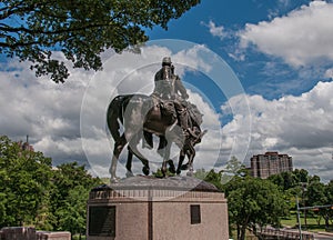 Robert E. Lee Statue