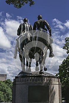 Robert E. Lee Statue