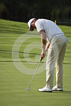 Robert Karlsson sinks his putt