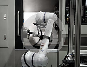 Robot loading workpiece to CNC machine
