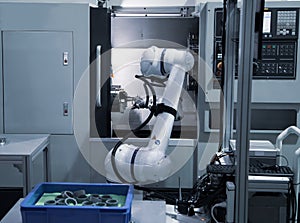 Robot loading workpiece to CNC machine